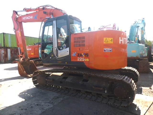 USED TRACKED EXCAVATOR HITACHI ZX225US-3 HCM1U400H00221787 (F 