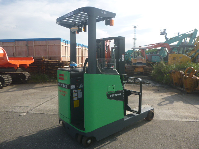 USED REACH TRUCK FORKLIFT TOYOTA 8FBR30 10060 (F.UCHIYAMA & CO.,LTD.)