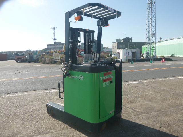 USED REACH TRUCK FORKLIFT TOYOTA 7FBRK13 11809 (F.UCHIYAMA & CO.,LTD.)