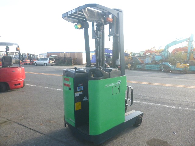 USED REACH TRUCK FORKLIFT TOYOTA 7FBRK10 10987 (F.UCHIYAMA & CO.,LTD.)