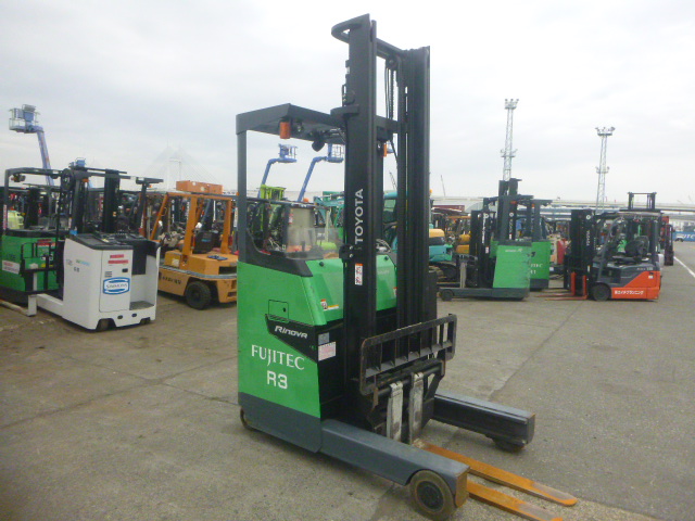 USED REACH TRUCK FORKLIFT TOYOTA 8FBRS20 10709 (F.UCHIYAMA & CO.,LTD.)